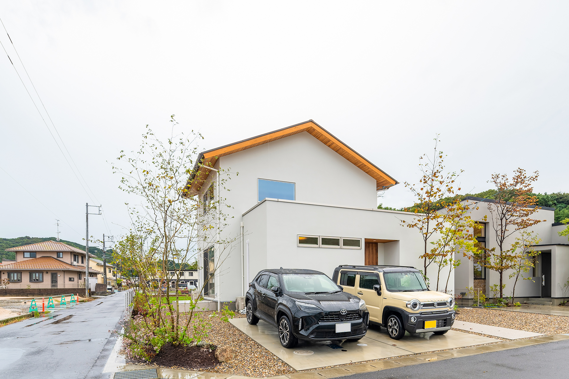 平屋と二階建てのいいとこ取り「半平屋」の家